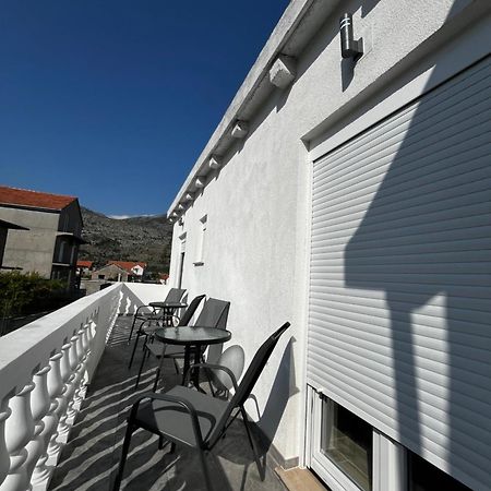 Twin Apartments Ivanica ภายนอก รูปภาพ