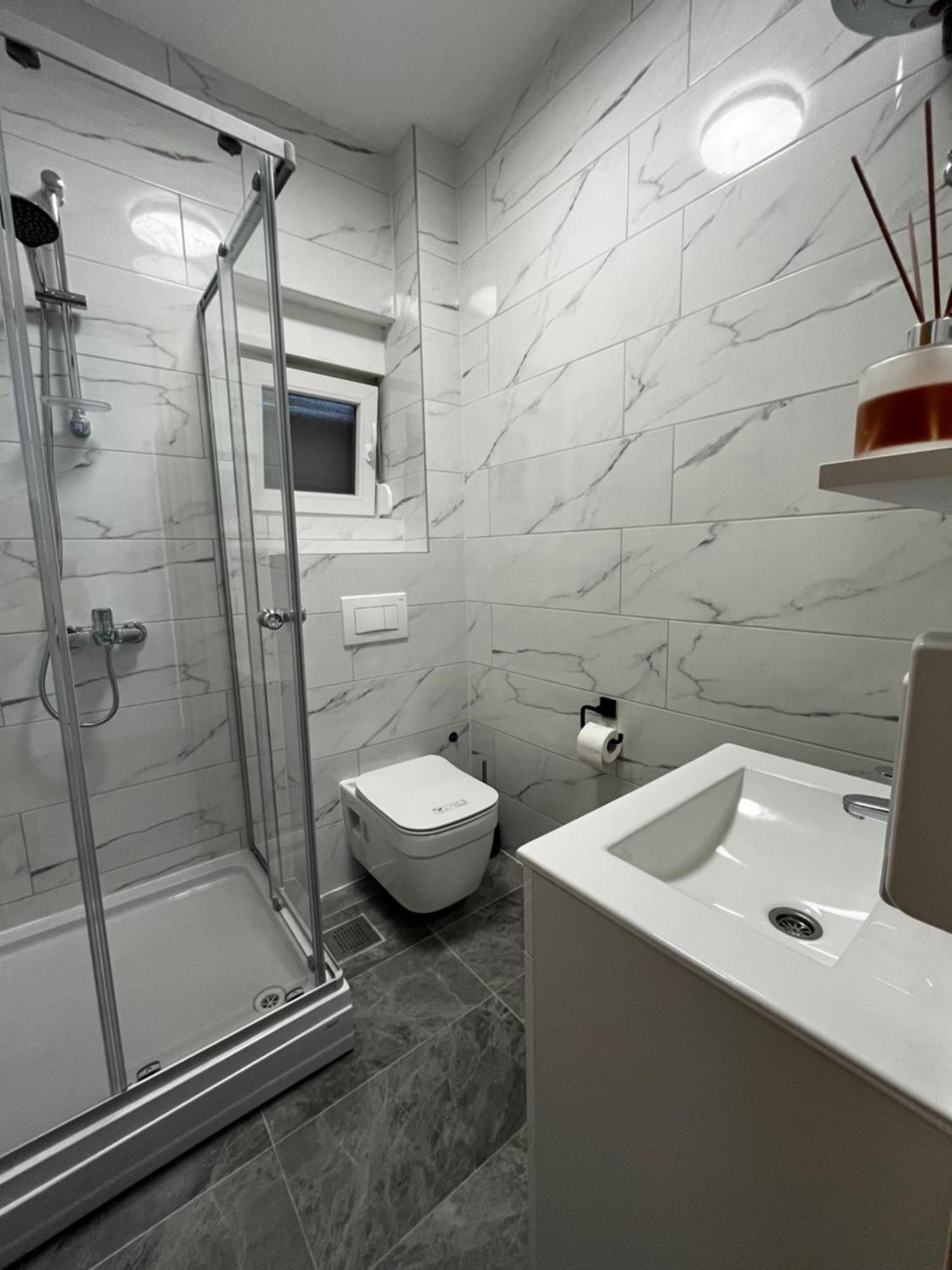 Twin Apartments Ivanica ภายนอก รูปภาพ