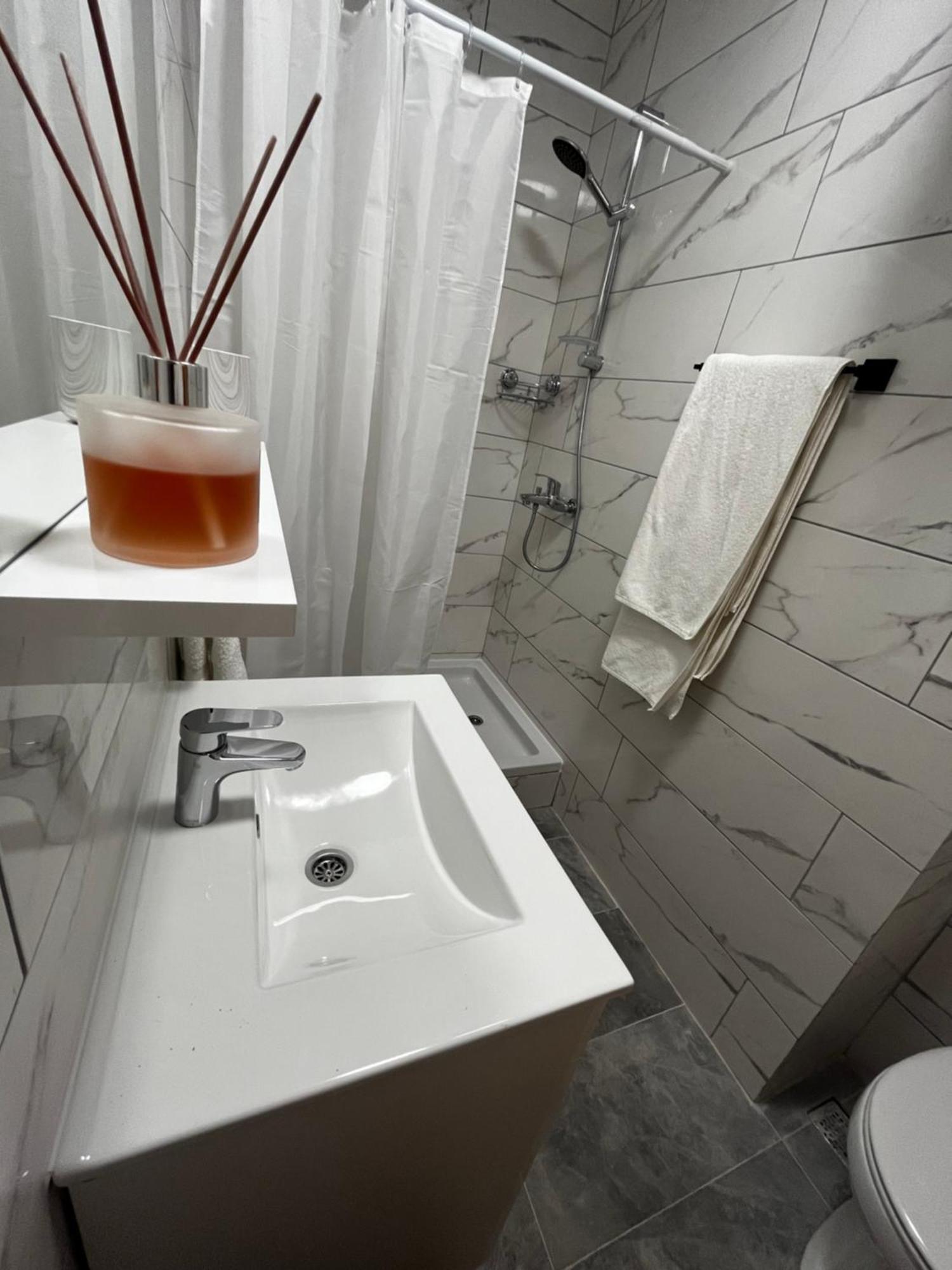 Twin Apartments Ivanica ภายนอก รูปภาพ