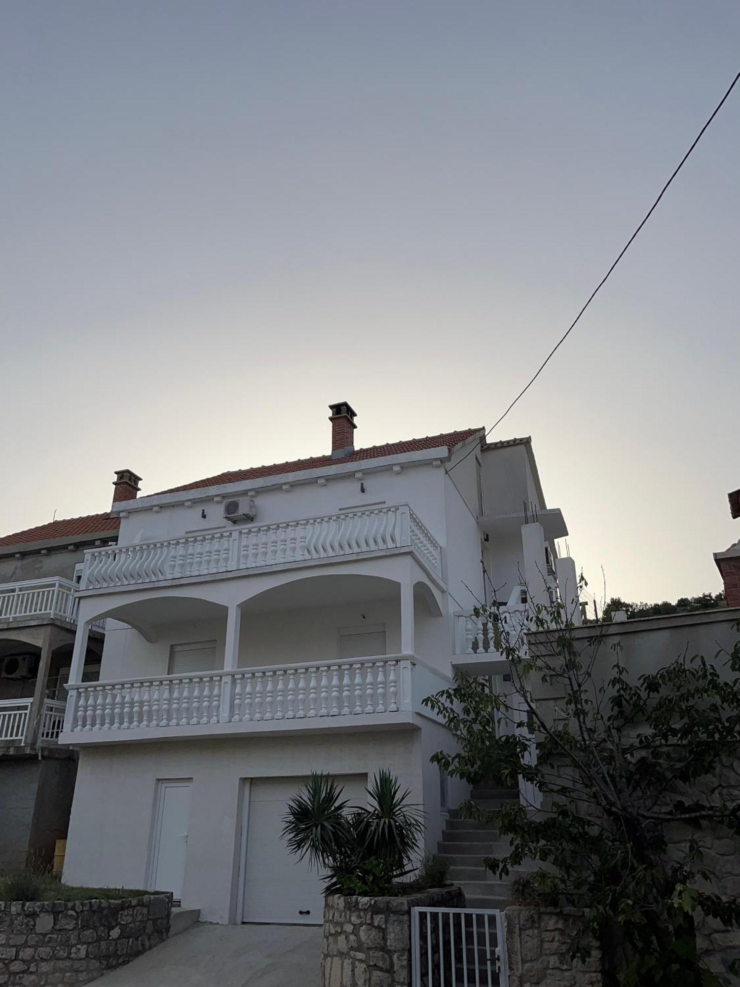 Twin Apartments Ivanica ภายนอก รูปภาพ